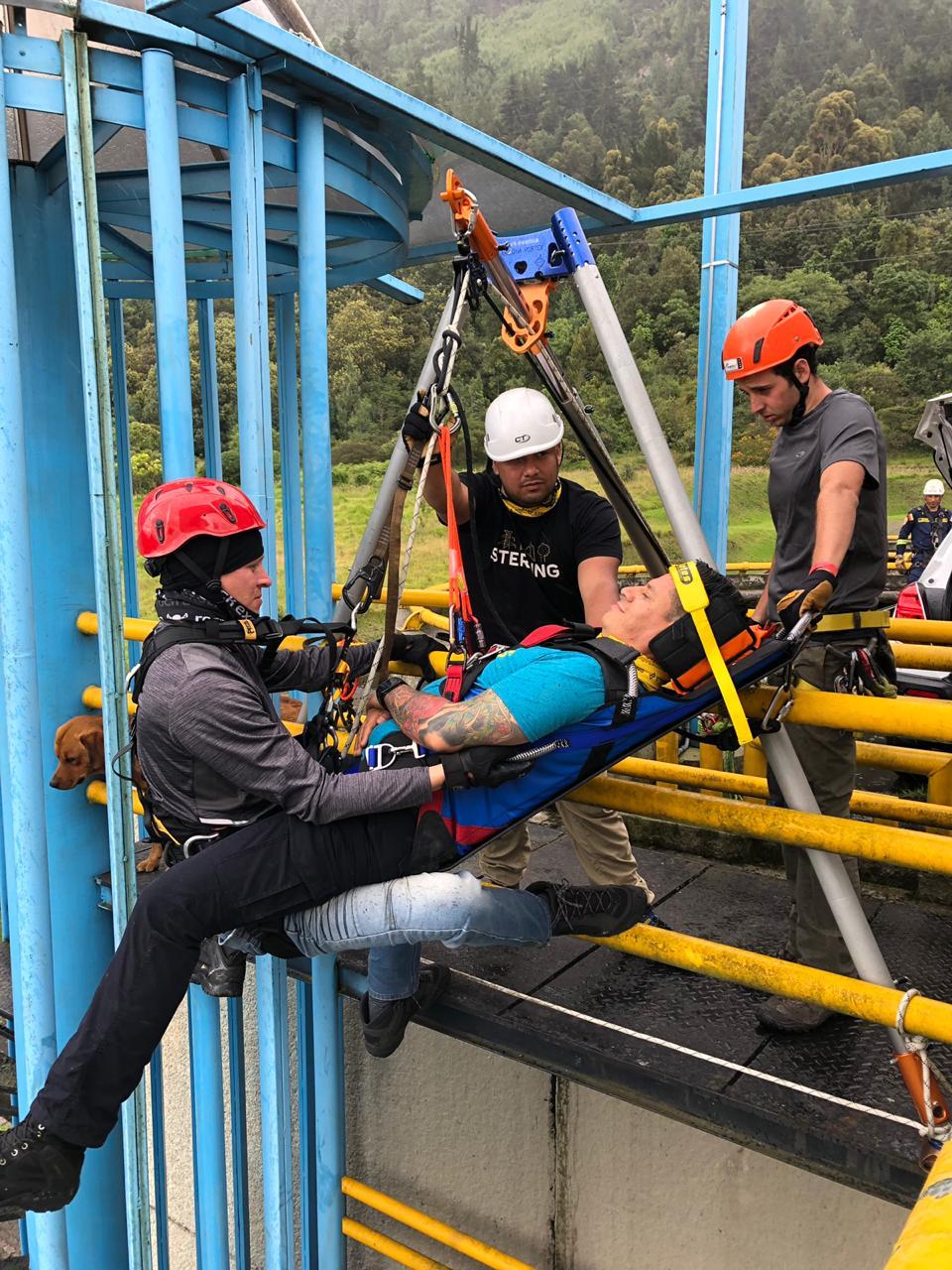 Treinamento NR33 e NR35 - Segurança do Trabalho